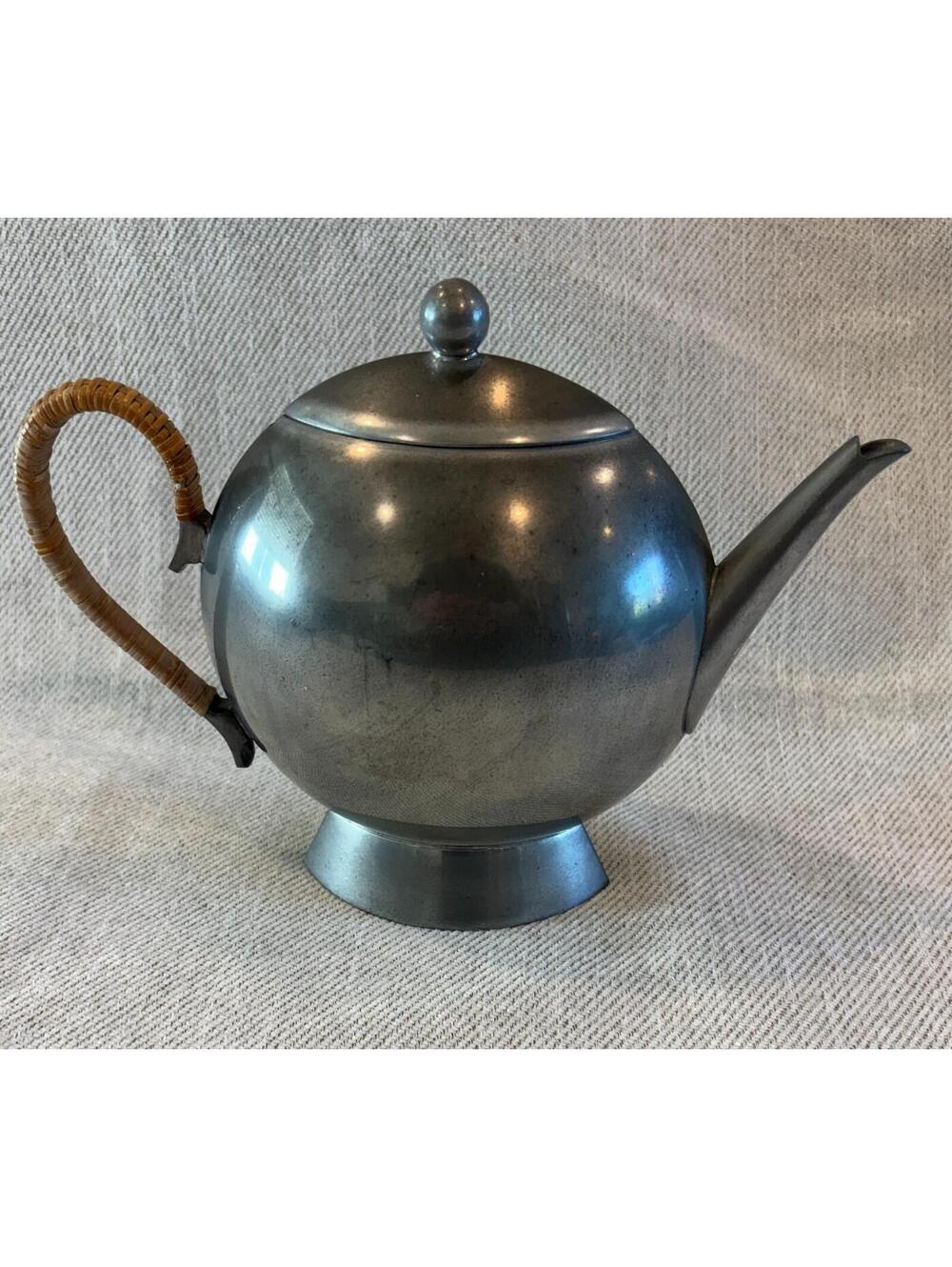 NICK MUNRO Pewter Teapot Handmade in England Woven Seagrass Handle MCM